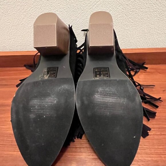 Women's Beast Fashion Black Suede Ankle Boots with Fringe & Beads size 7.5/38 - Picture 4 of 6